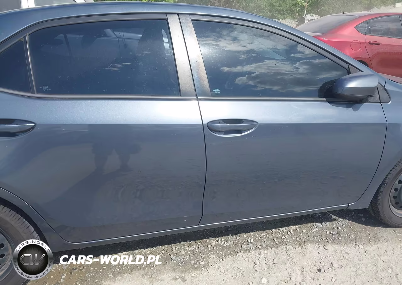 2017 Toyota Corolla Le VIN:5YFBURHE1HP600397 - 6