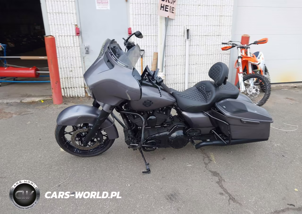 2016 Harley-Davidson Flhxs Street Glide Special VIN:1HD1KRM16GB617728 - 9
