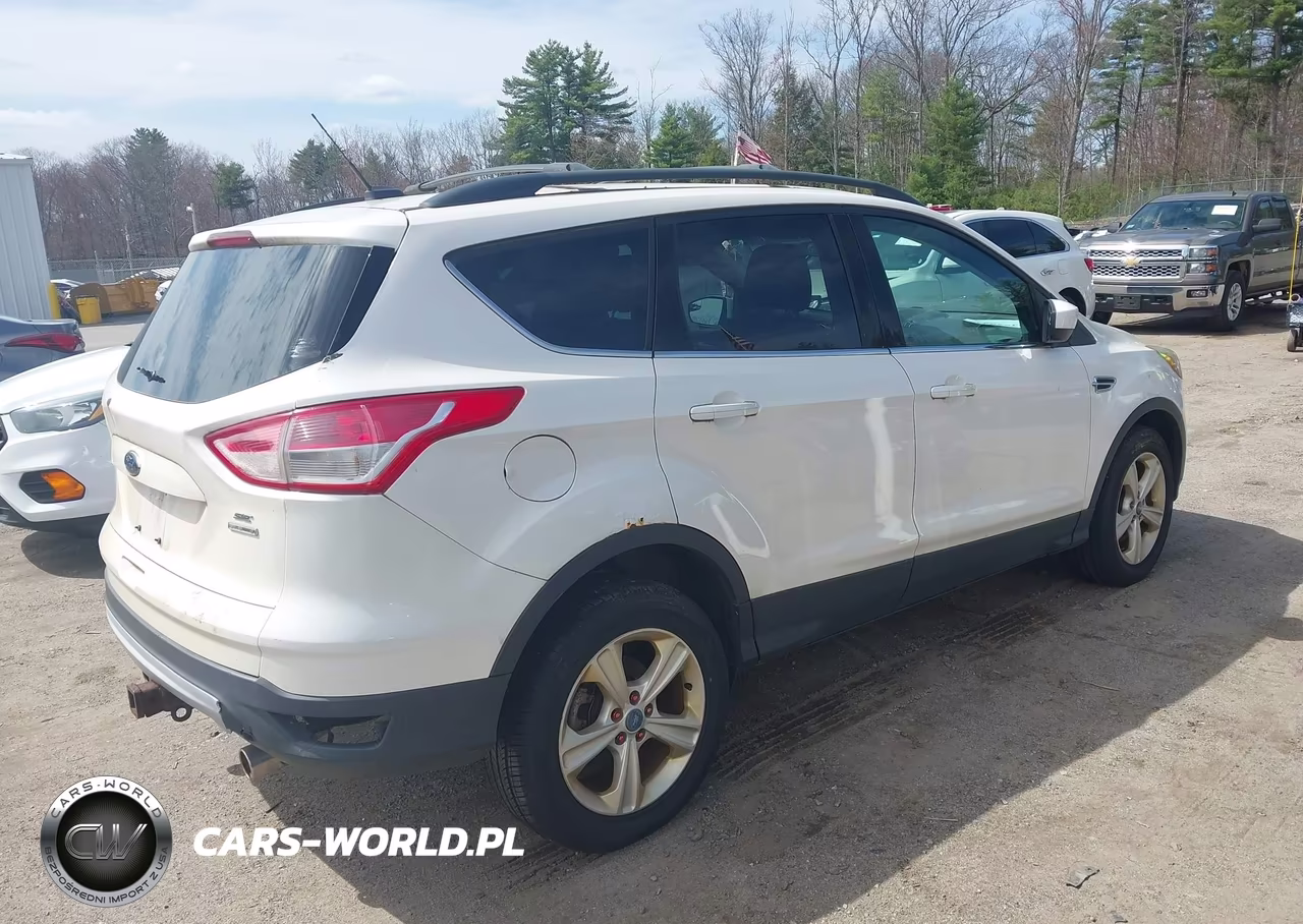 2013 Ford Escape Se VIN:1FMCU9G93DUA90314 - 4