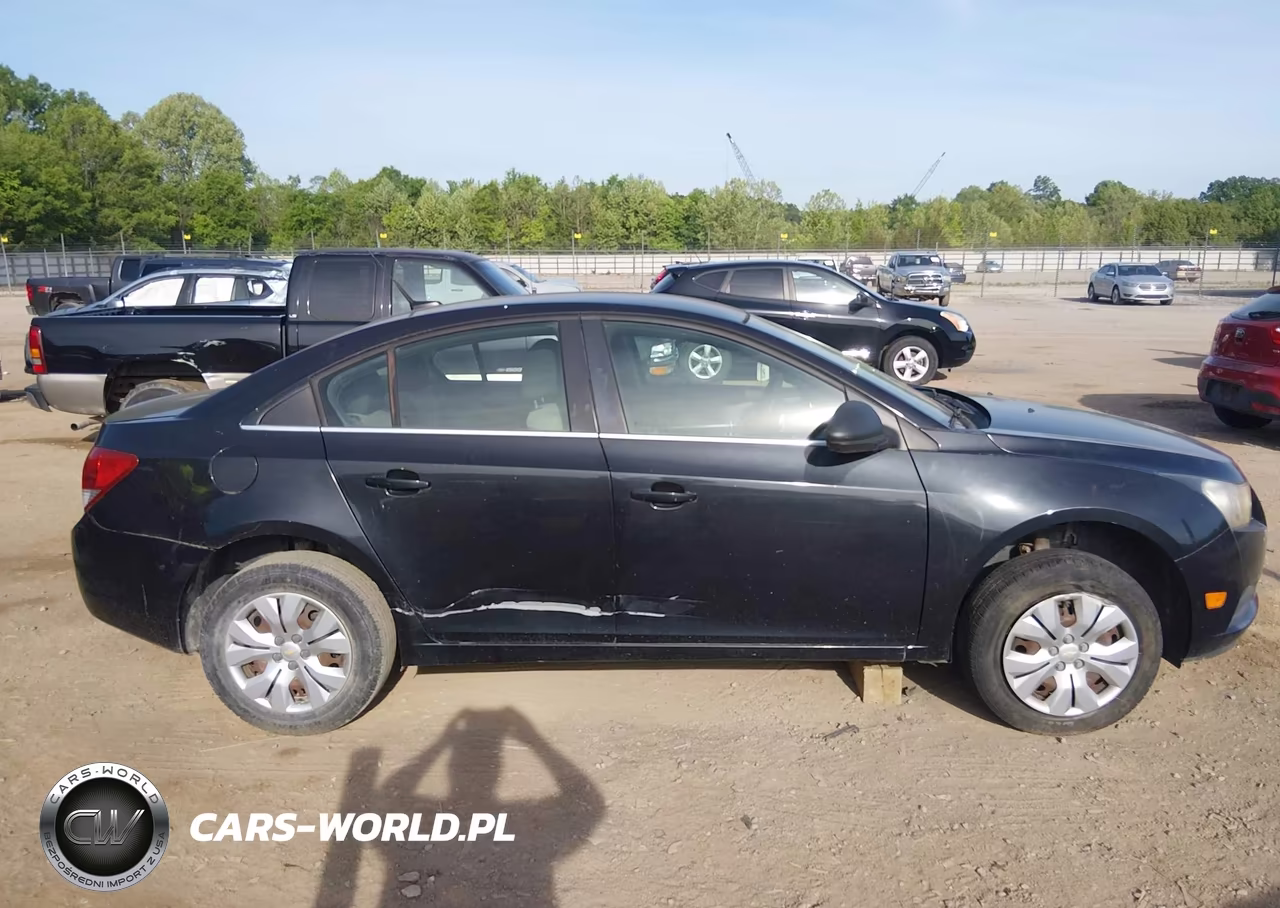 2012 Chevrolet Cruze Ls VIN:1G1PD5SH9C7136666 - 13