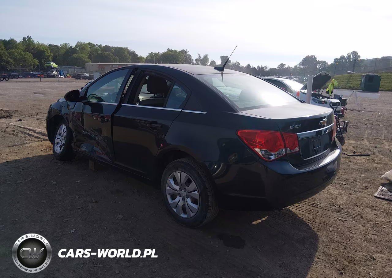 2012 Chevrolet Cruze Ls VIN:1G1PD5SH9C7136666 - 3