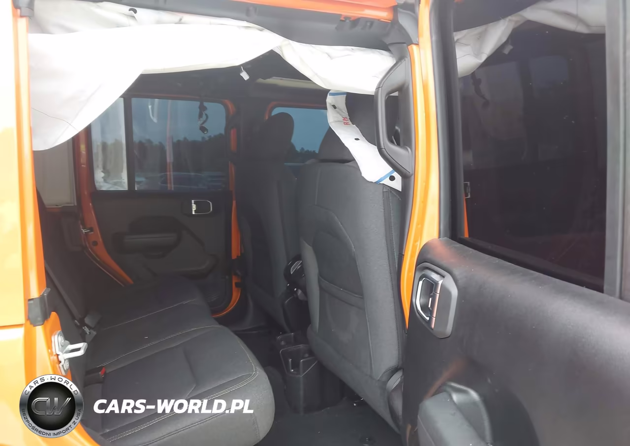 2025 Jeep Wrangler 4-Door Summit 4X4 VIN:1C4PJXDN9SW625488 - 8