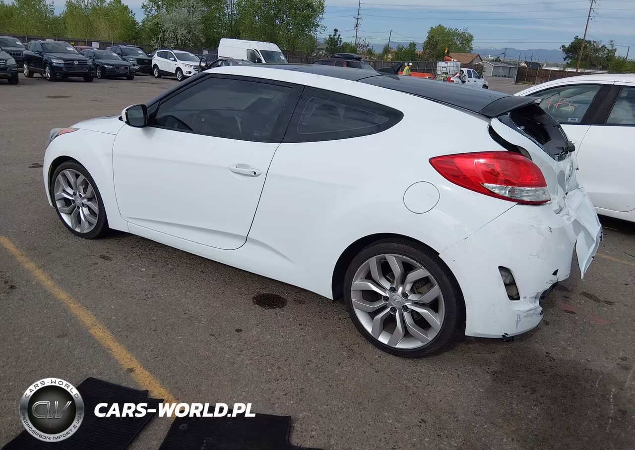 2012 Hyundai Veloster Base W-Red-Black VIN:KMHTC6AD5CU071731 - 3