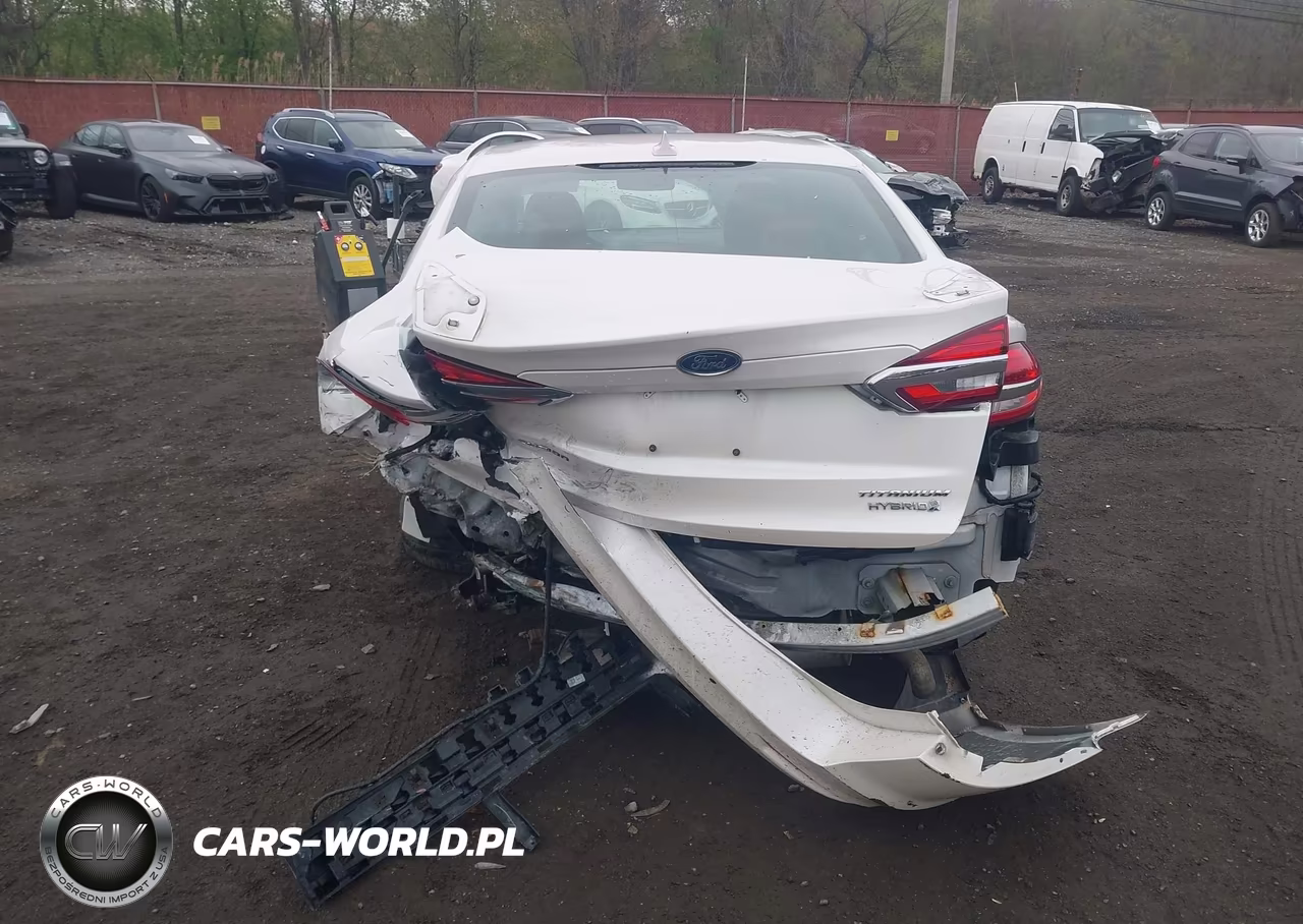 2019 Ford Fusion Hybrid Titanium VIN:3FA6P0RU9KR212786 - 16