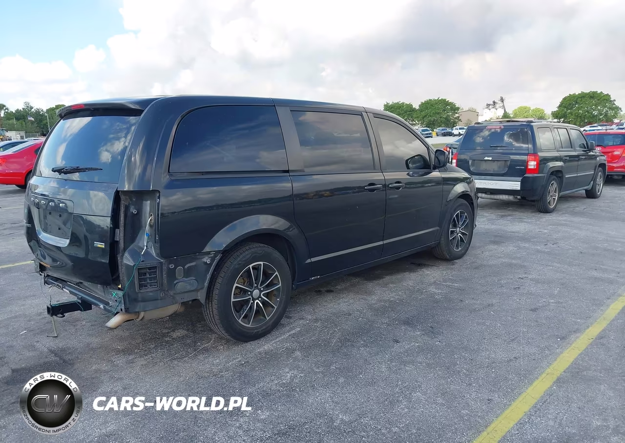2018 Dodge Grand Caravan Se Plus VIN:2C4RDGBG5JR184289 - 4