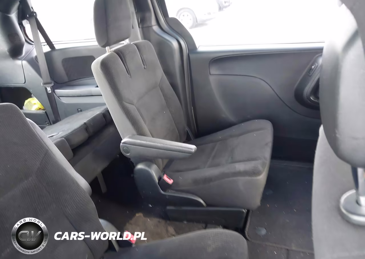 2018 Dodge Grand Caravan Se Plus VIN:2C4RDGBG5JR184289 - 8
