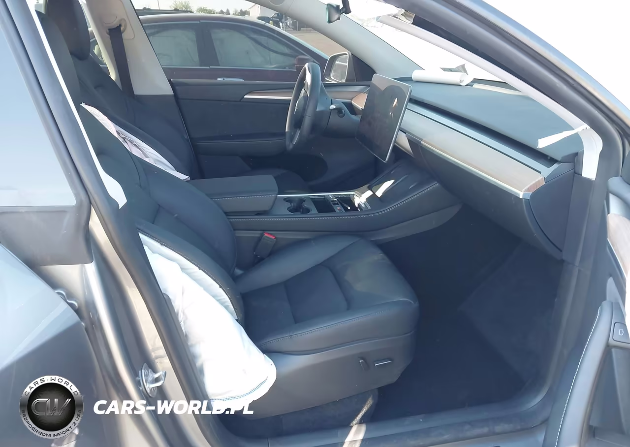 2024 Tesla Model Y Long Range Dual Motor All-Wheel Drive VIN:7SAYGDEE8RA299293 - 5