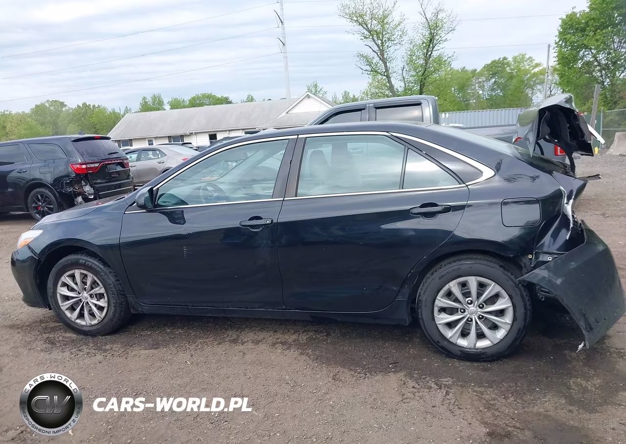 2017 Toyota Camry Le VIN:4T1BF1FKXHU779591 - 14