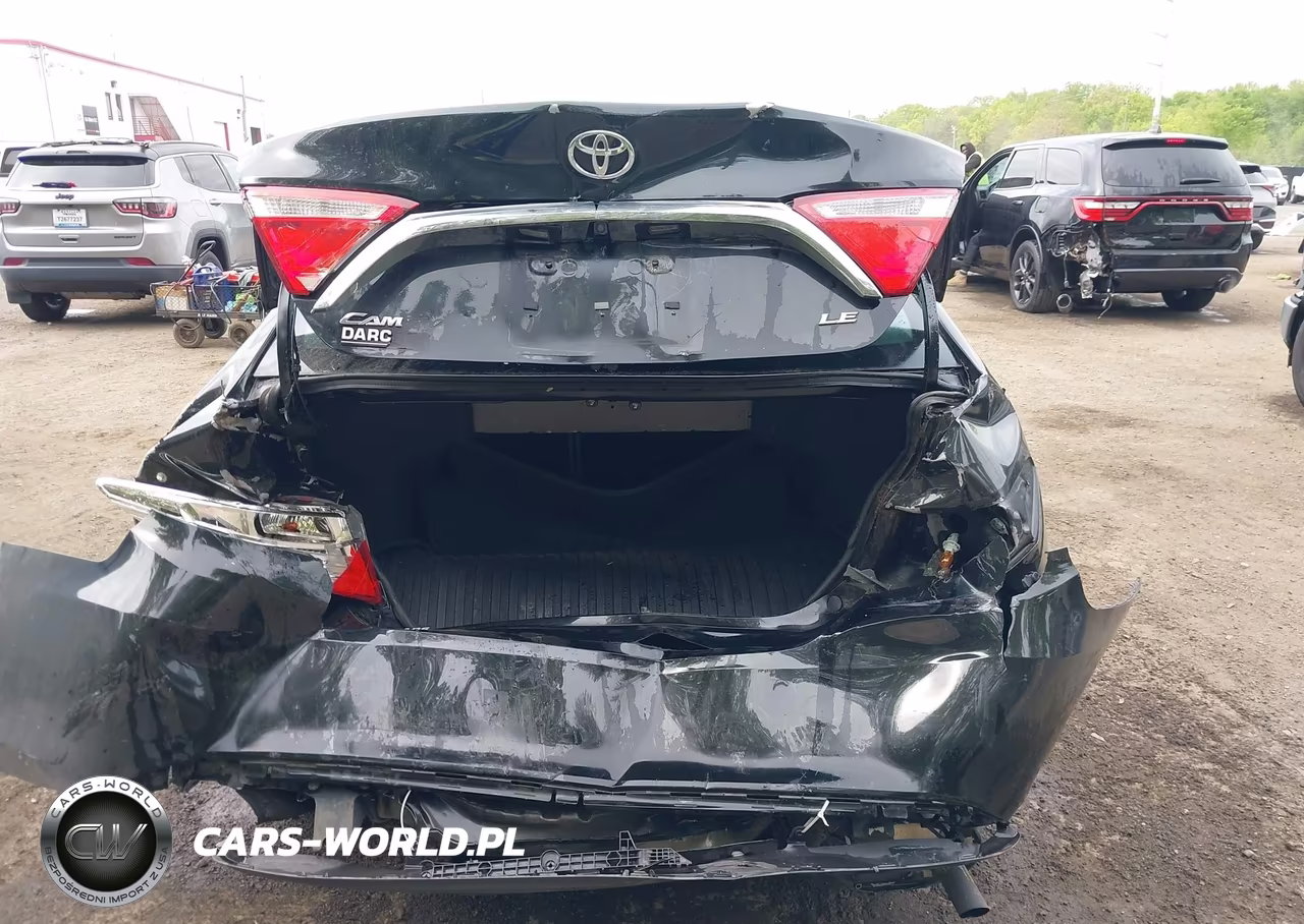 2017 Toyota Camry Le VIN:4T1BF1FKXHU779591 - 16