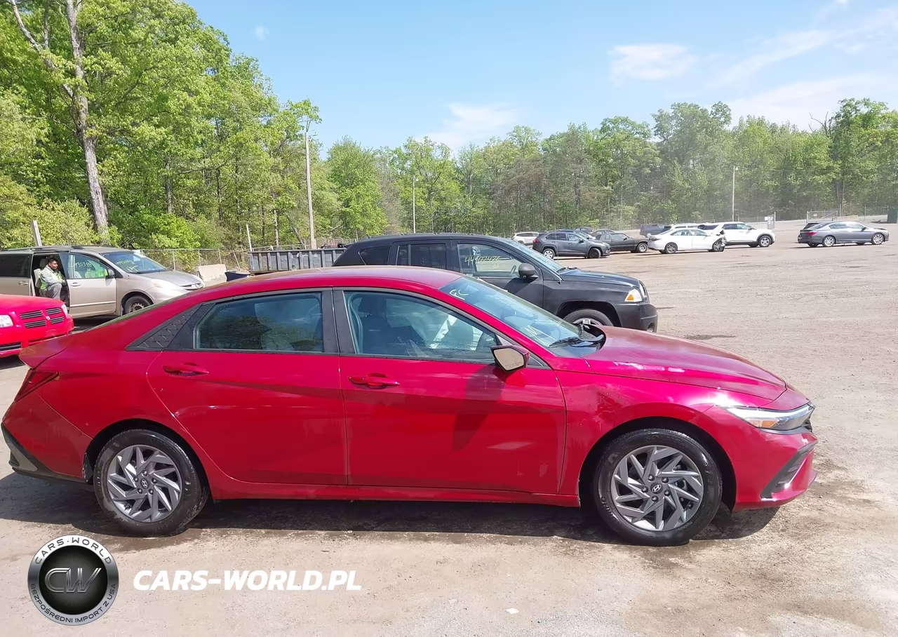 2024 Hyundai Elantra Sel VIN:KMHLM4DG7RU837149 - 13
