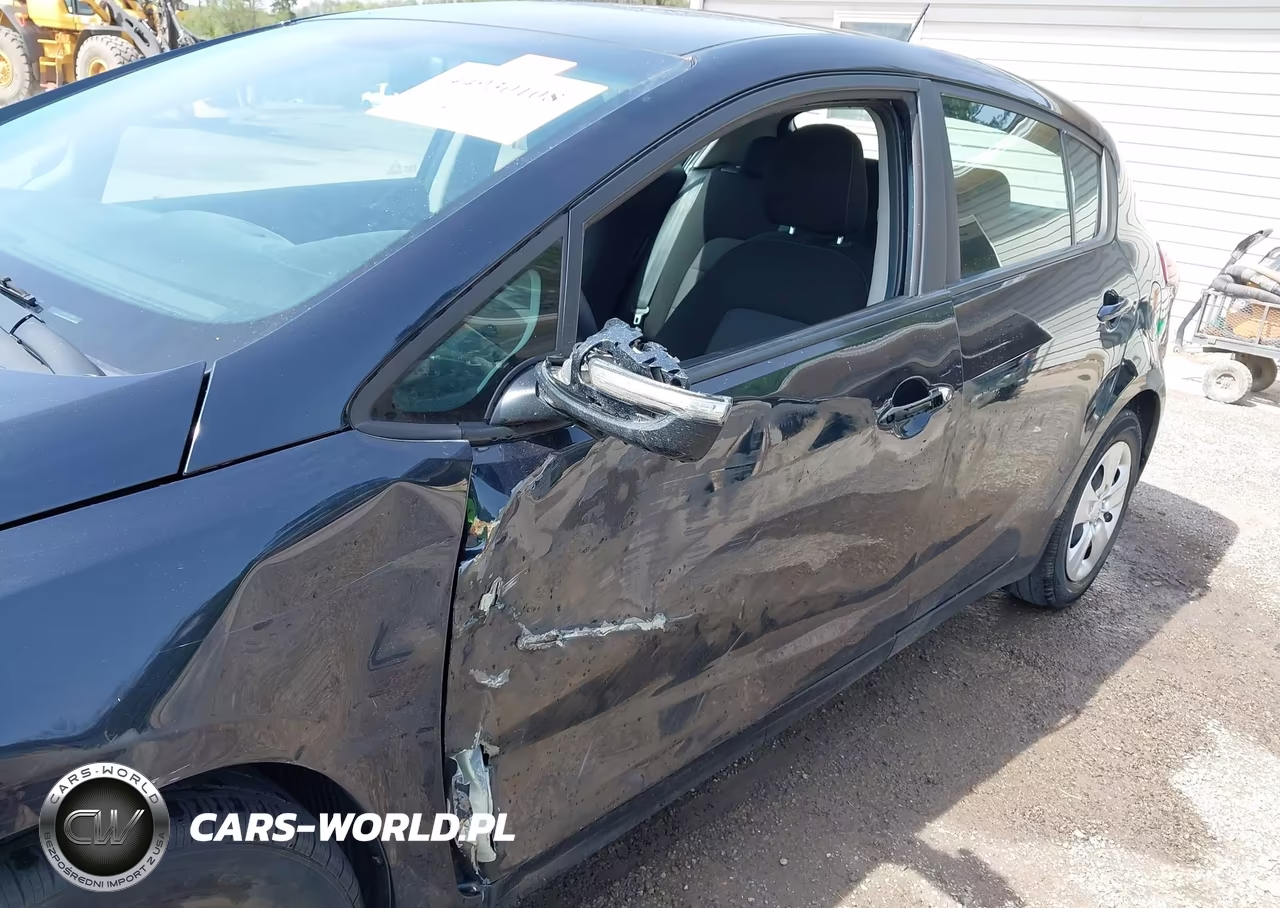 2017 Kia Forte Lx VIN:KNAFK5A89H5687996 - 6