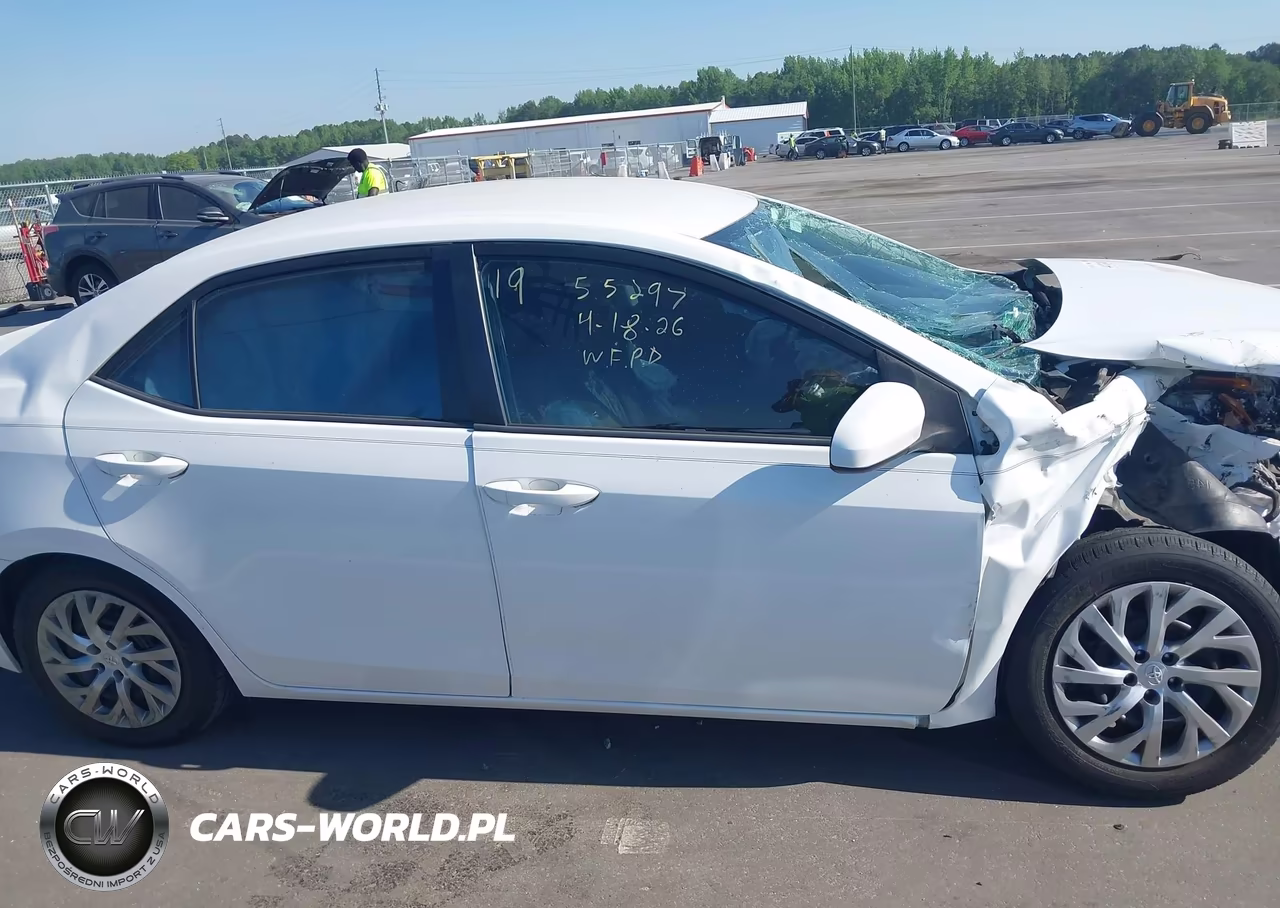 2019 Toyota Corolla Le VIN:2T1BURHEXKC189444 - 14