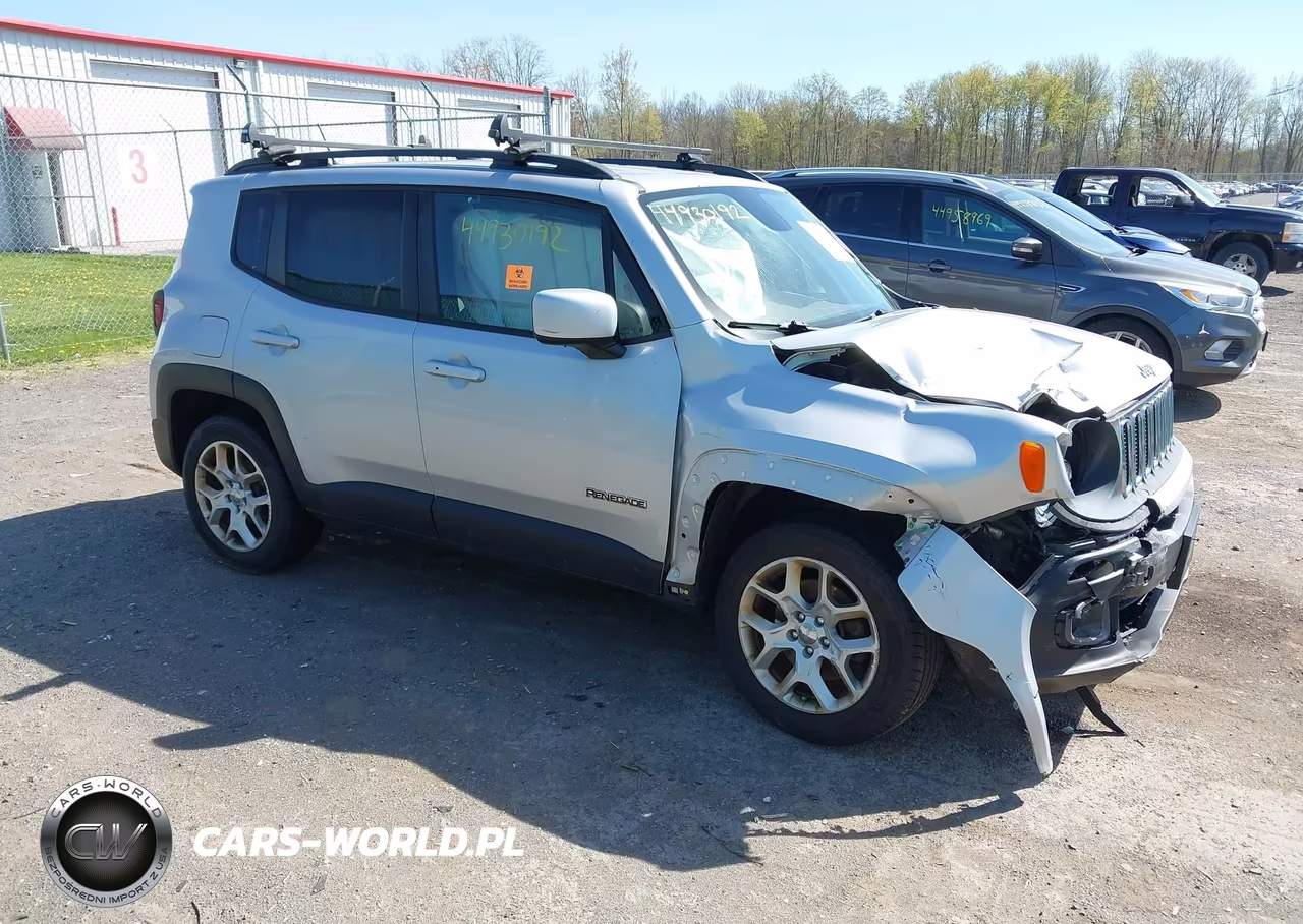 2015 Jeep Renegade Latitude – zdjęcie 1 z 16