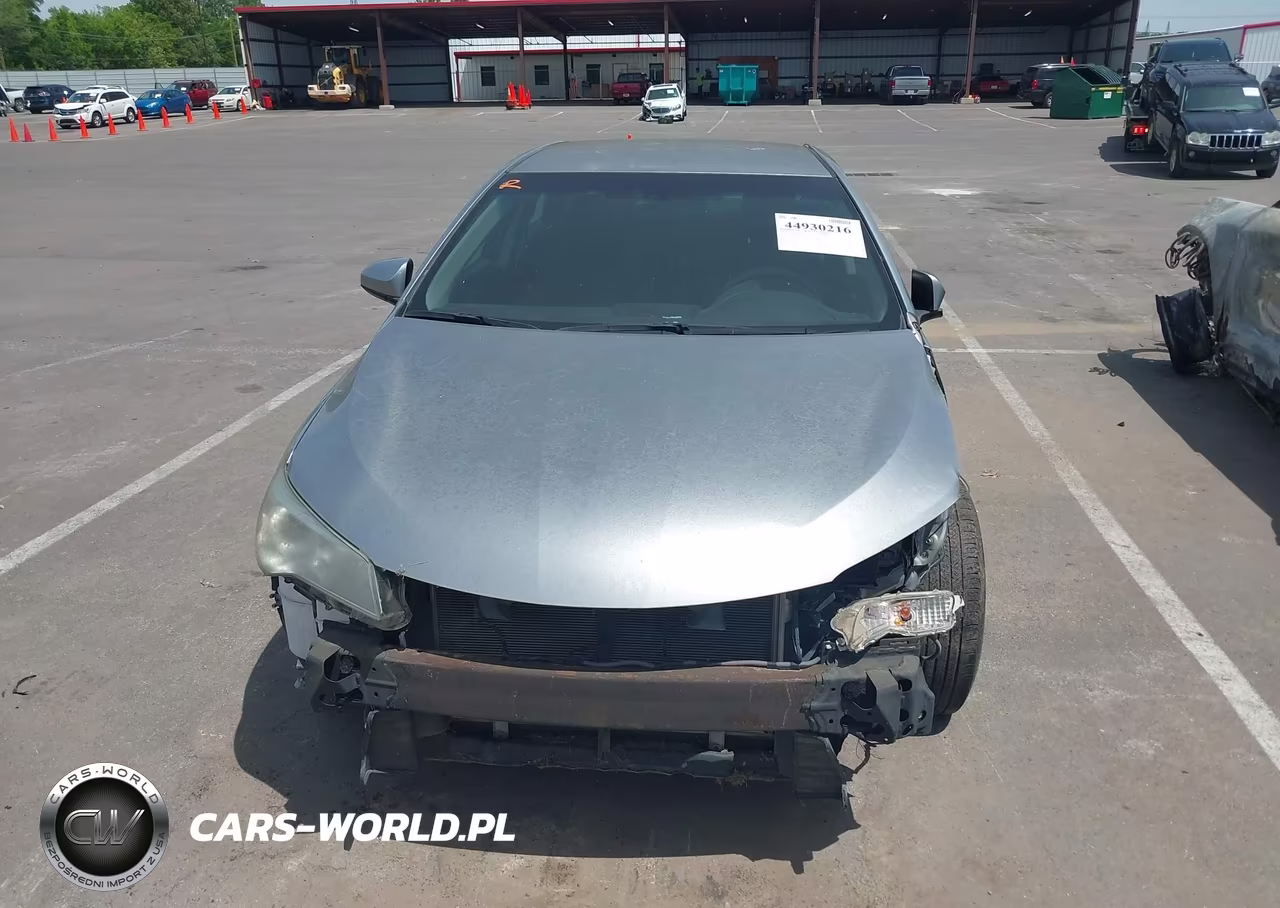 2016 Toyota Camry Le VIN:4T1BF1FK6GU142745 - 12