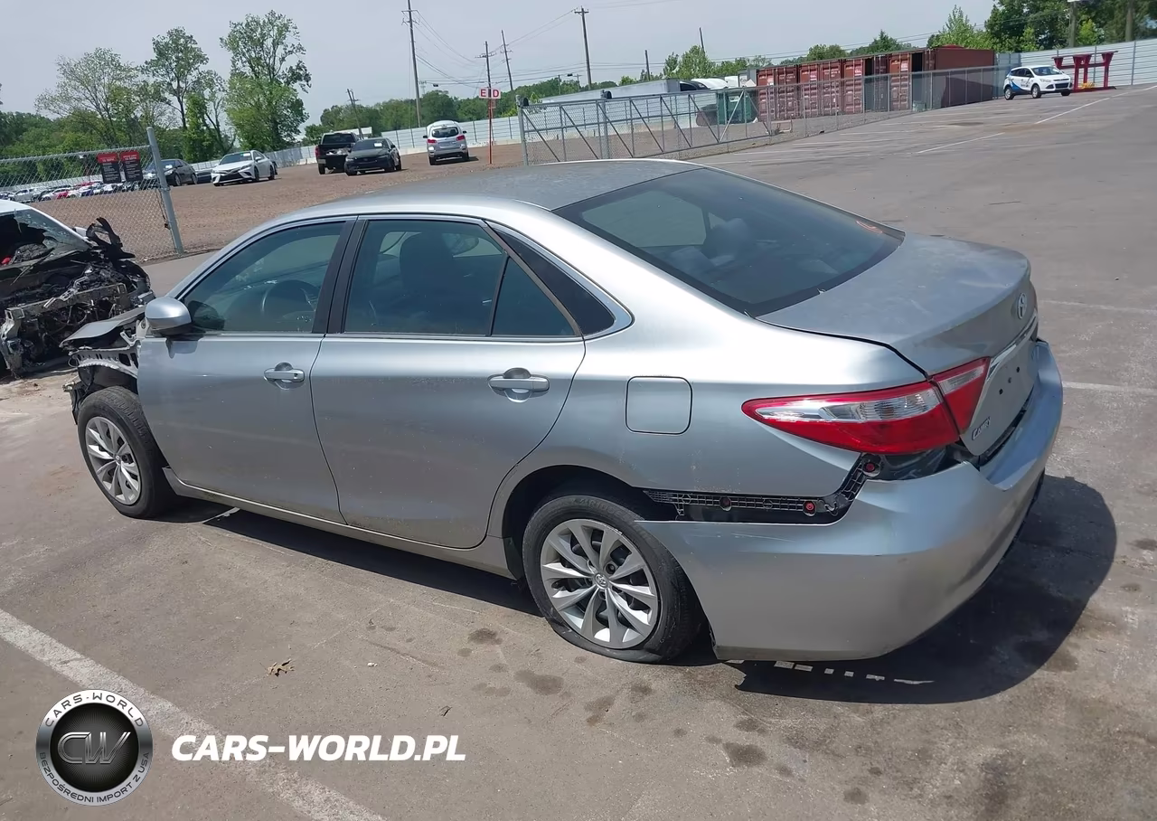 2016 Toyota Camry Le VIN:4T1BF1FK6GU142745 - 14