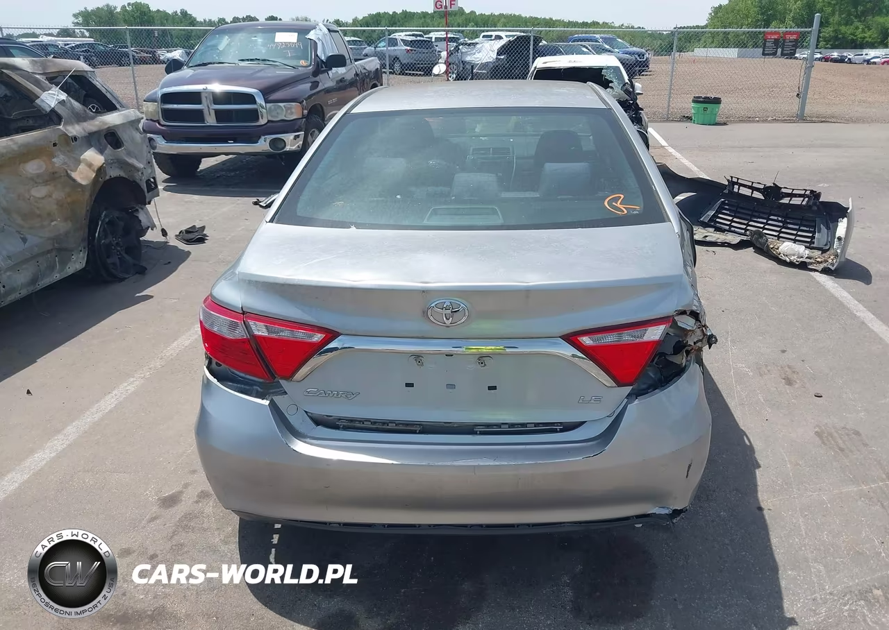 2016 Toyota Camry Le VIN:4T1BF1FK6GU142745 - 16