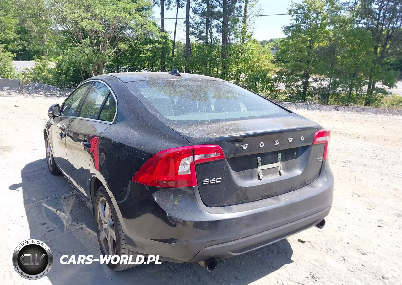2013 Volvo S60 T5 VIN:YV1612FS8D2233592 - 3