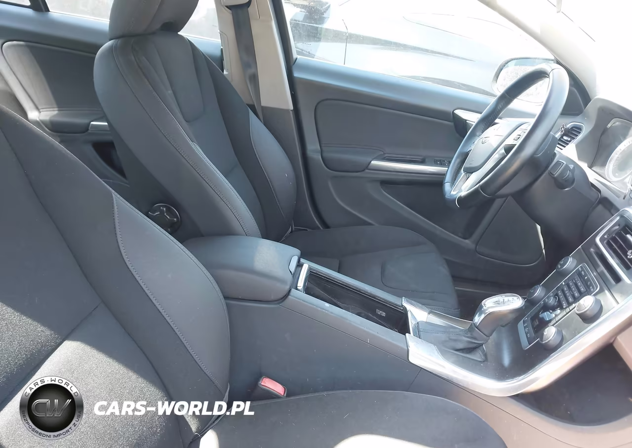 2013 Volvo S60 T5 VIN:YV1612FS8D2233592 - 5