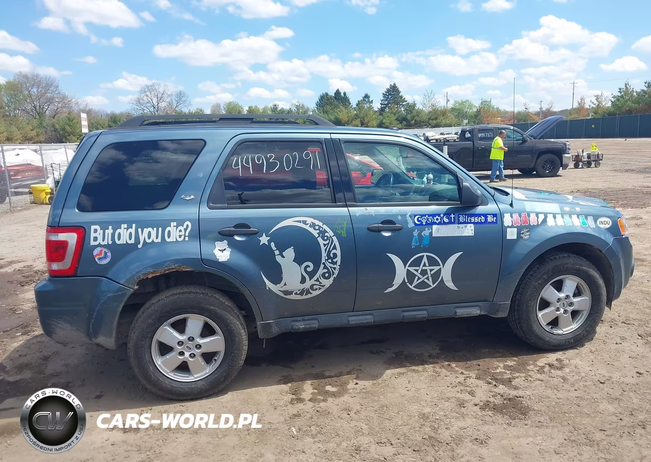 2011 Ford Escape Xlt VIN:1FMCU0D74BKC60686 - 14