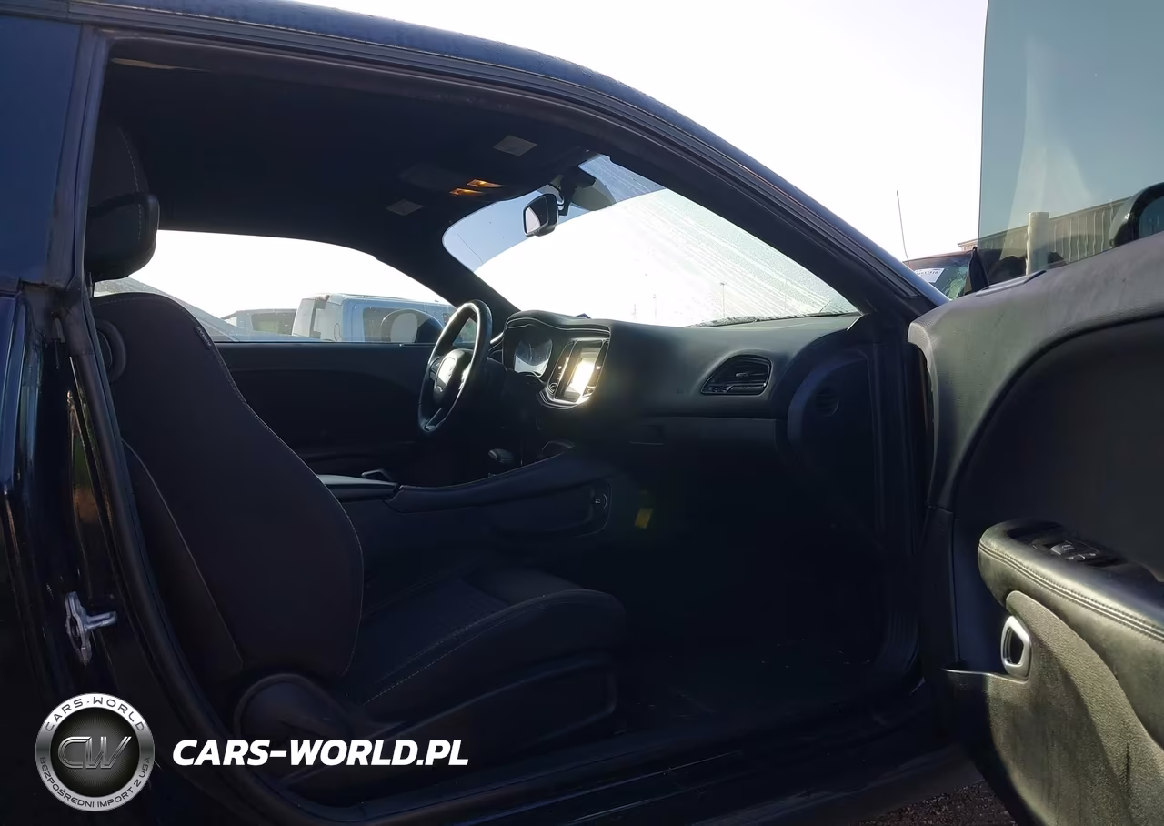 2016 Dodge Challenger Sxt VIN:2C3CDZAG5GH124874 - 5