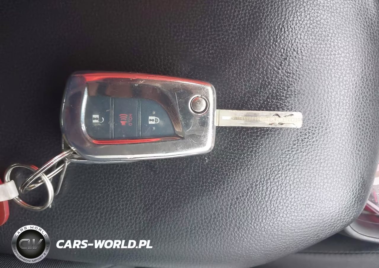 2020 Toyota Rav4 Hybrid Le VIN:4T3LWRFV7LU009216 - 11