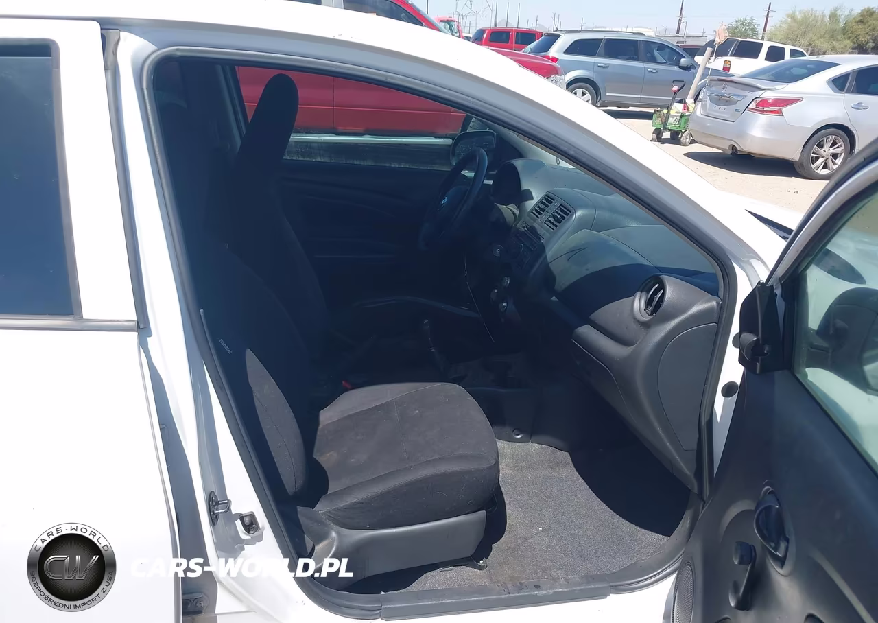2014 Nissan Versa 1.6 S VIN:3N1CN7AP7EL843841 - 5