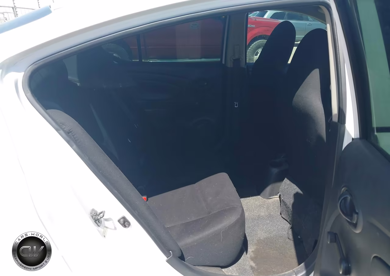 2014 Nissan Versa 1.6 S VIN:3N1CN7AP7EL843841 - 8