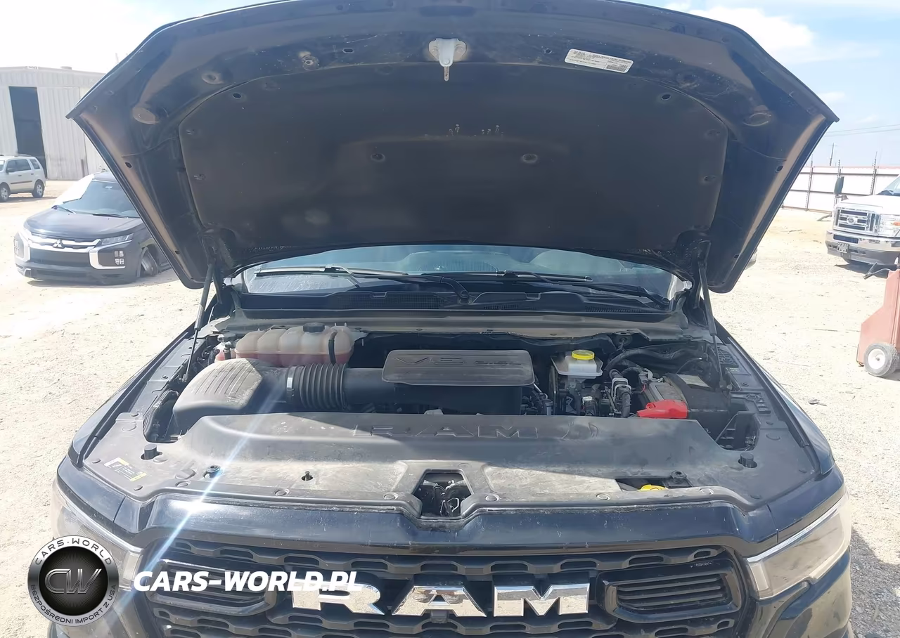 2025 Ram 1500 Big Horn 4X2 6'4 Box VIN:1C6RREBG0SN547643 - 10