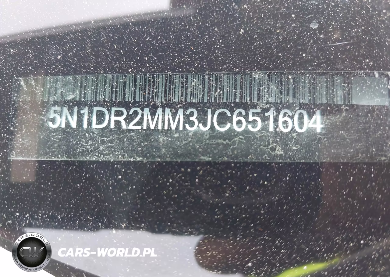 2018 Nissan Pathfinder S VIN:5N1DR2MM3JC651604 - 9