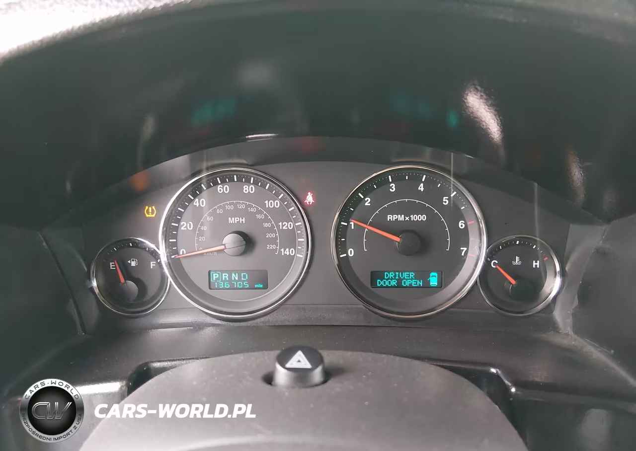 2006 Jeep Commander VIN:1J8HG48NX6C244521 - 7