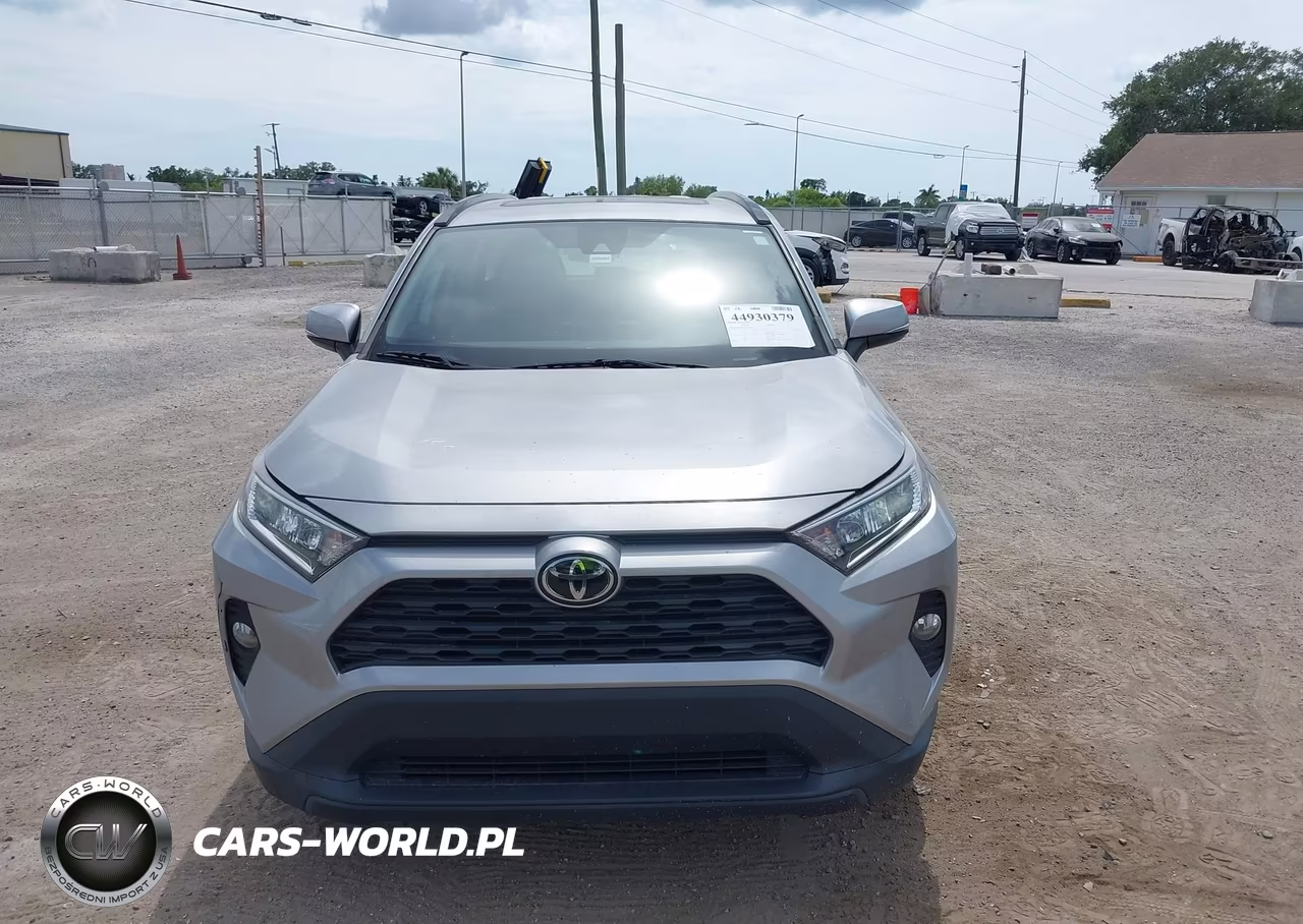 2021 Toyota Rav4 Xle VIN:2T3W1RFVXMW169409 - 13
