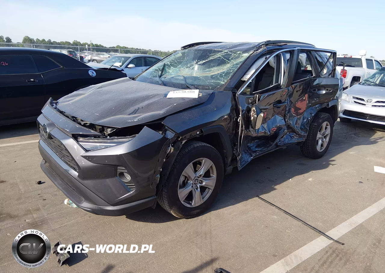 2020 Toyota Rav4 Xle VIN:2T3P1RFV9LC068205 - 2