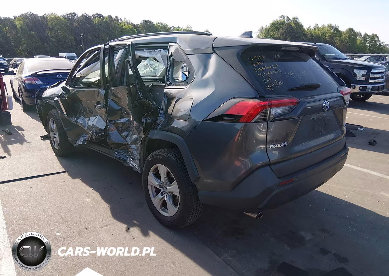 2020 Toyota Rav4 Xle VIN:2T3P1RFV9LC068205 - 3