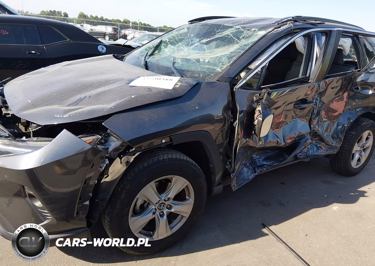 2020 Toyota Rav4 Xle VIN:2T3P1RFV9LC068205 - 6