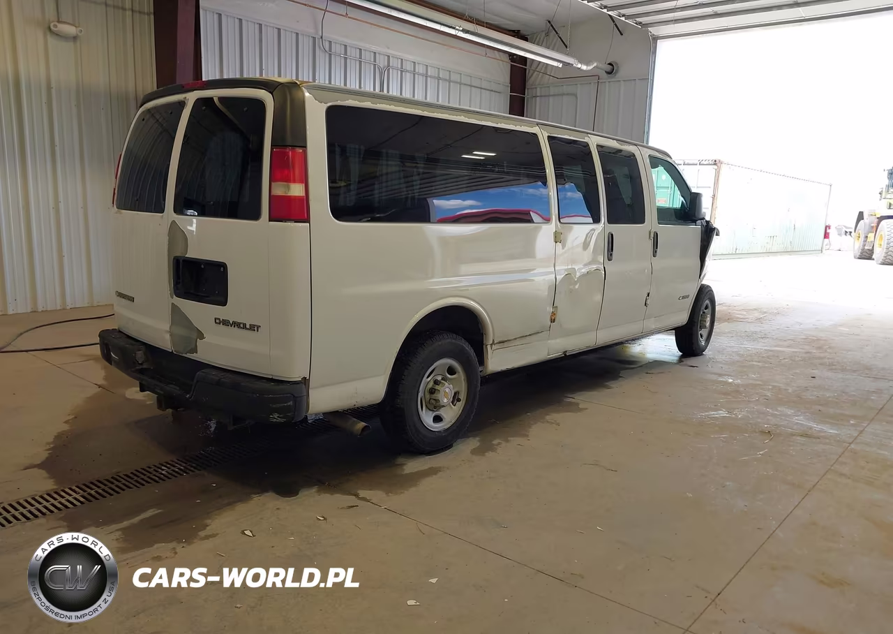 2003 Chevrolet Express VIN:1GAGG29U531124171 - 4