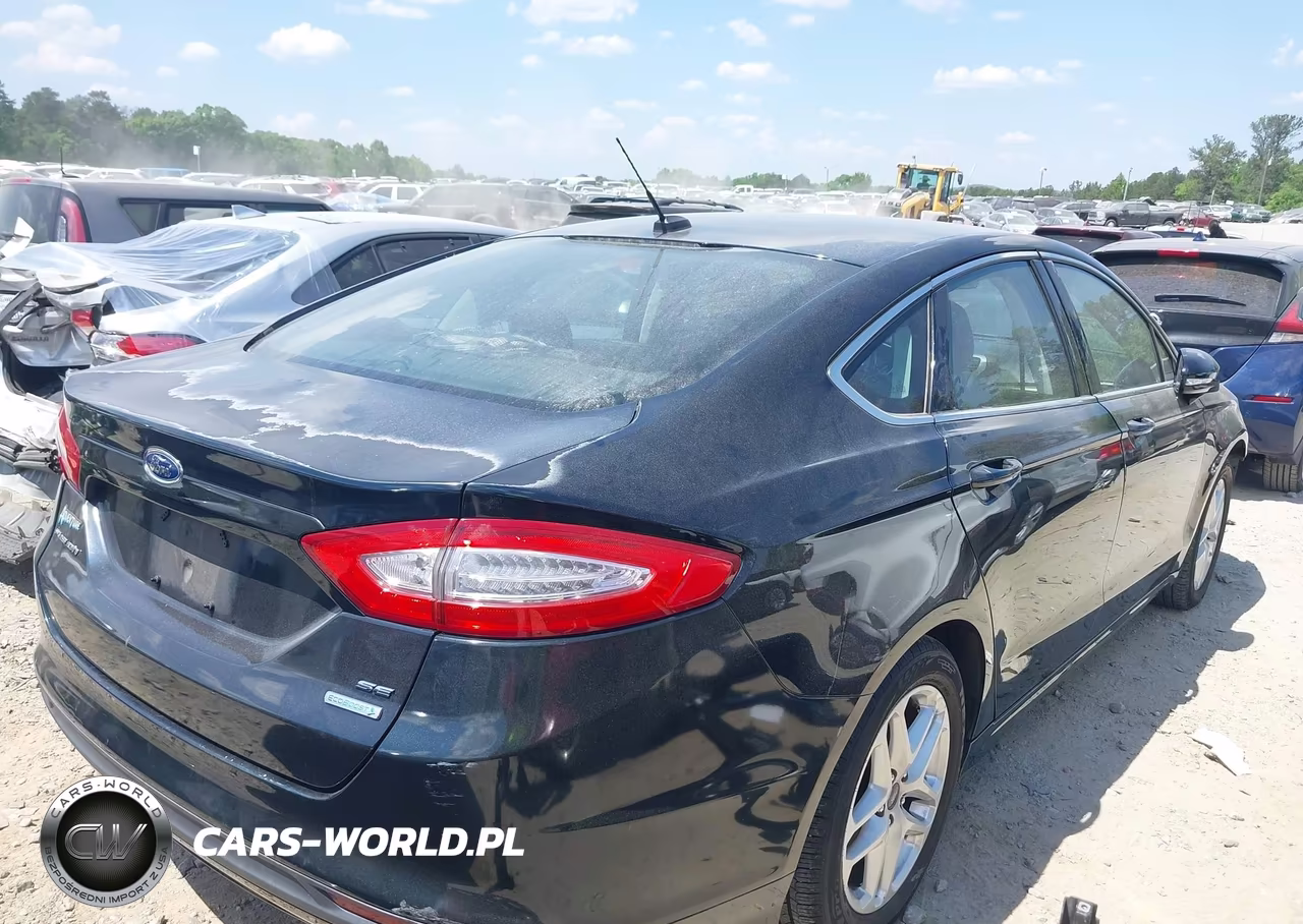 2014 Ford Fusion Se VIN:3FA6P0HDXER123900 - 4