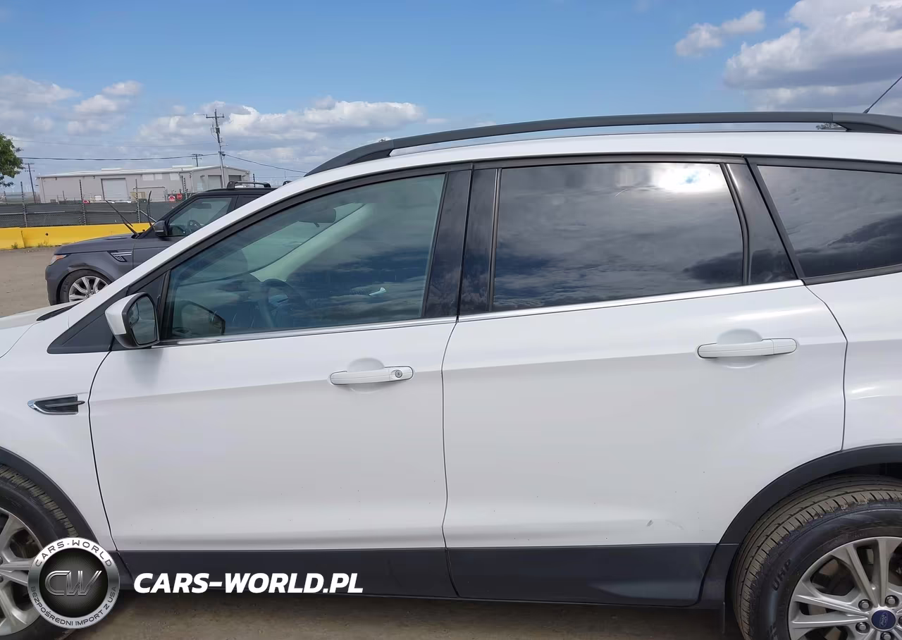 2018 Ford Escape Se VIN:1FMCU0GD3JUB28796 - 14