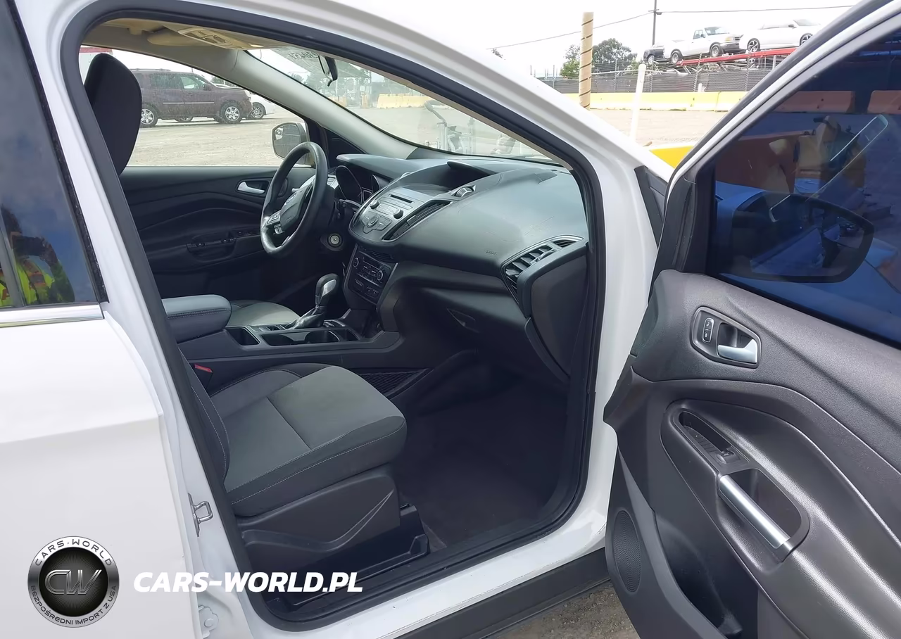 2018 Ford Escape Se VIN:1FMCU0GD3JUB28796 - 5