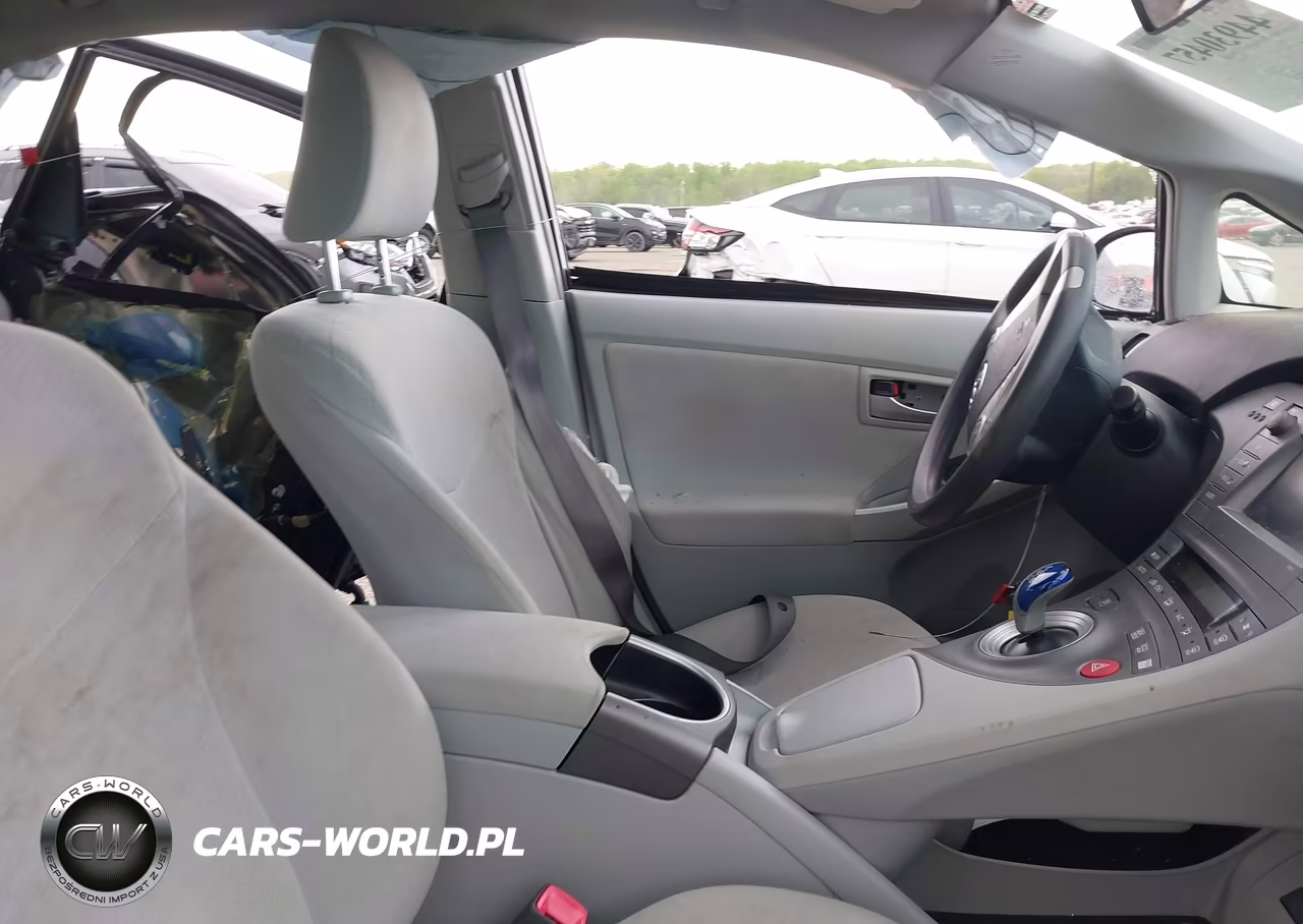 2012 Toyota Prius Two VIN:JTDKN3DU3C5485332 - 5