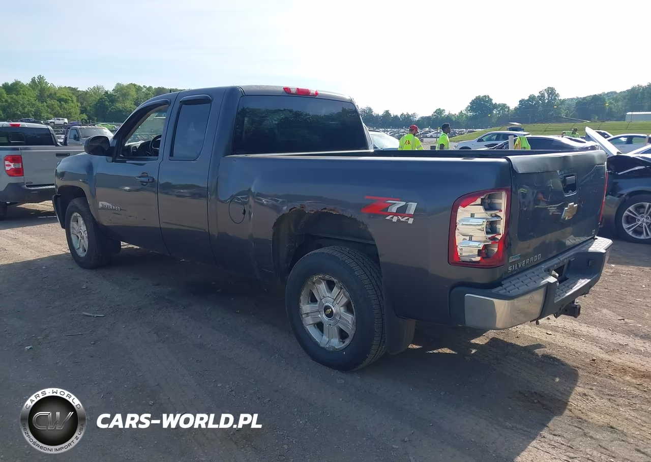 2011 Chevrolet Silverado 1500 Lt VIN:1GCRKSE35BZ354014 - 3