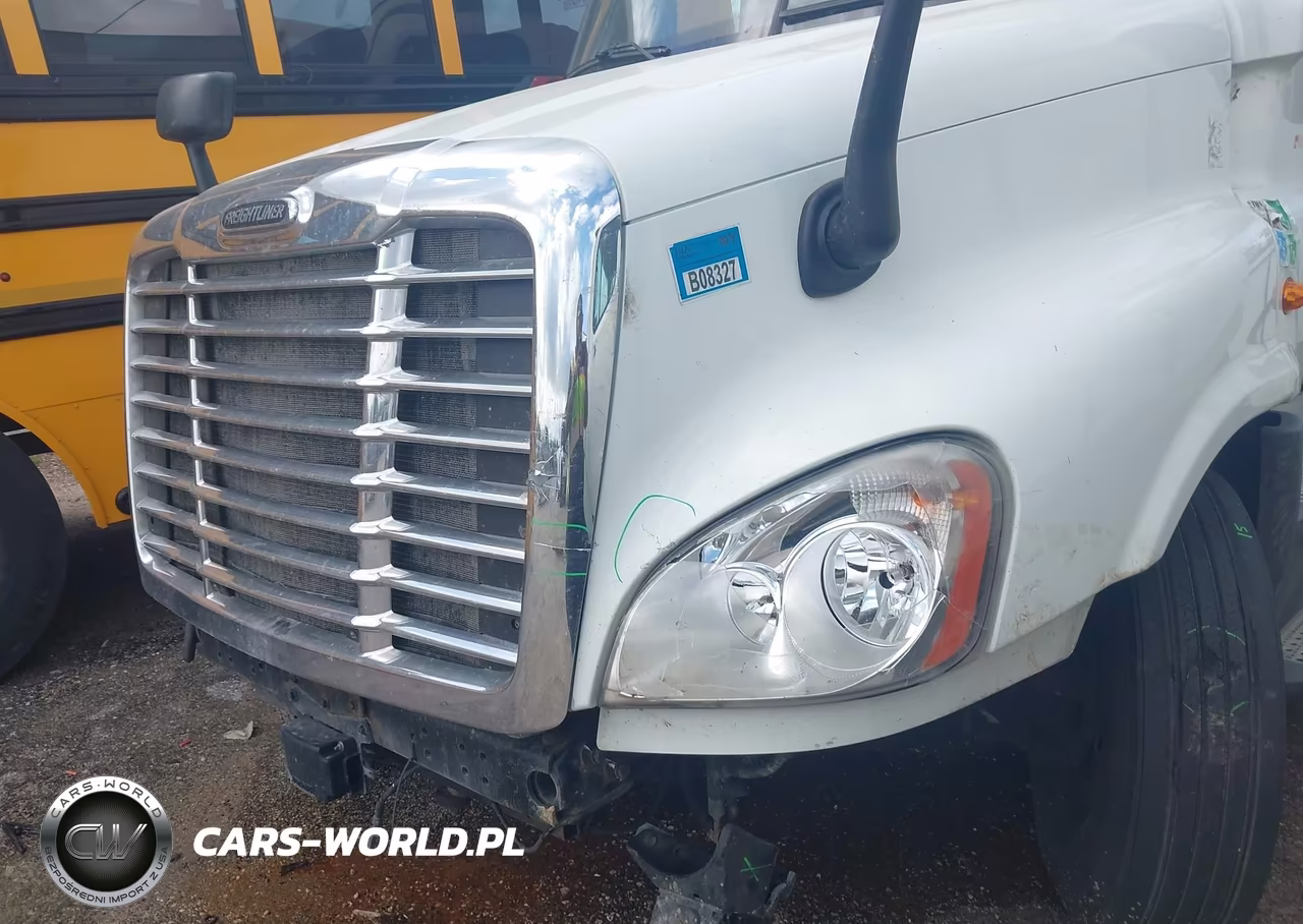 2016 Freightliner Cascadia 125 VIN:3AKJGLD51GSGU7359 - 13