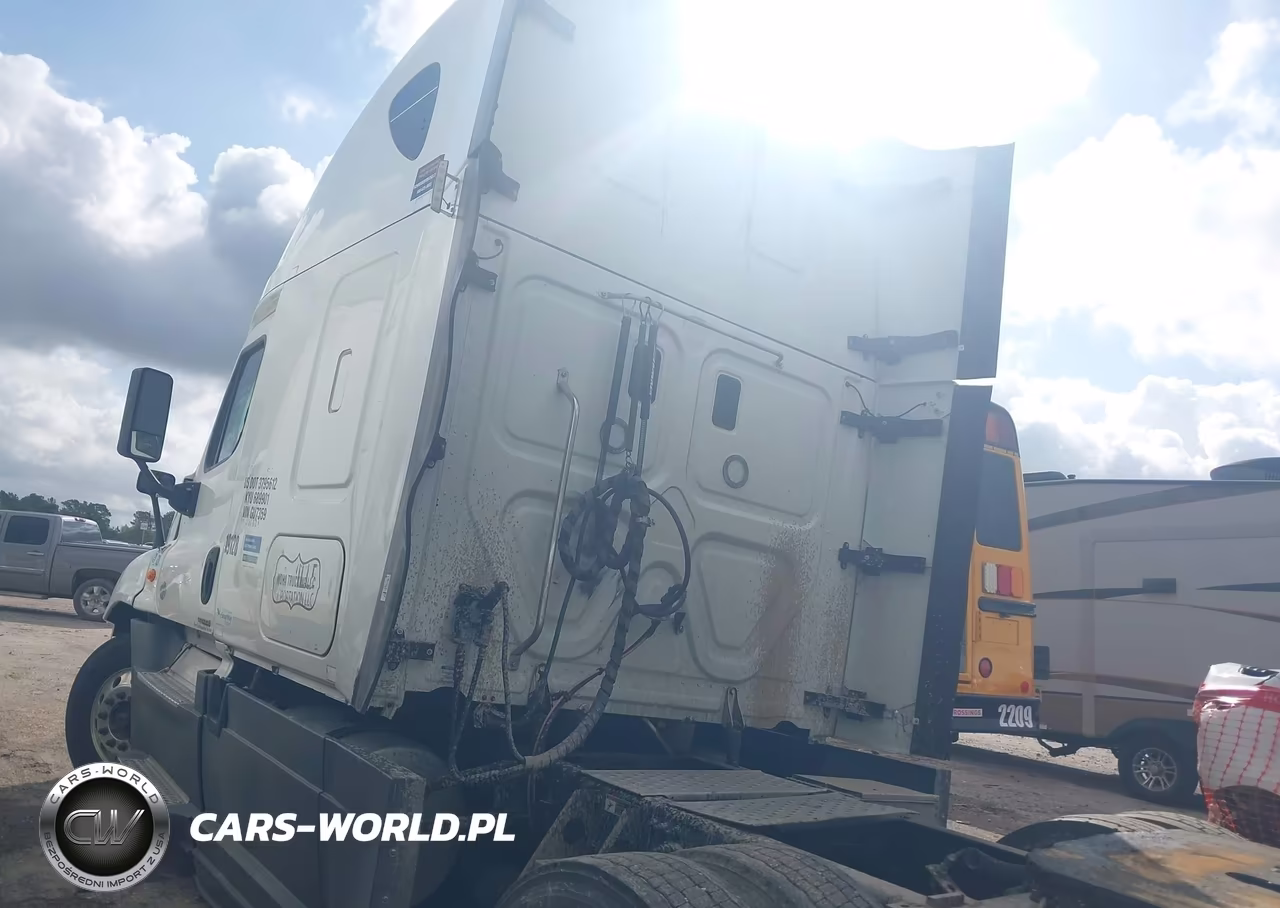 2016 Freightliner Cascadia 125 VIN:3AKJGLD51GSGU7359 - 16
