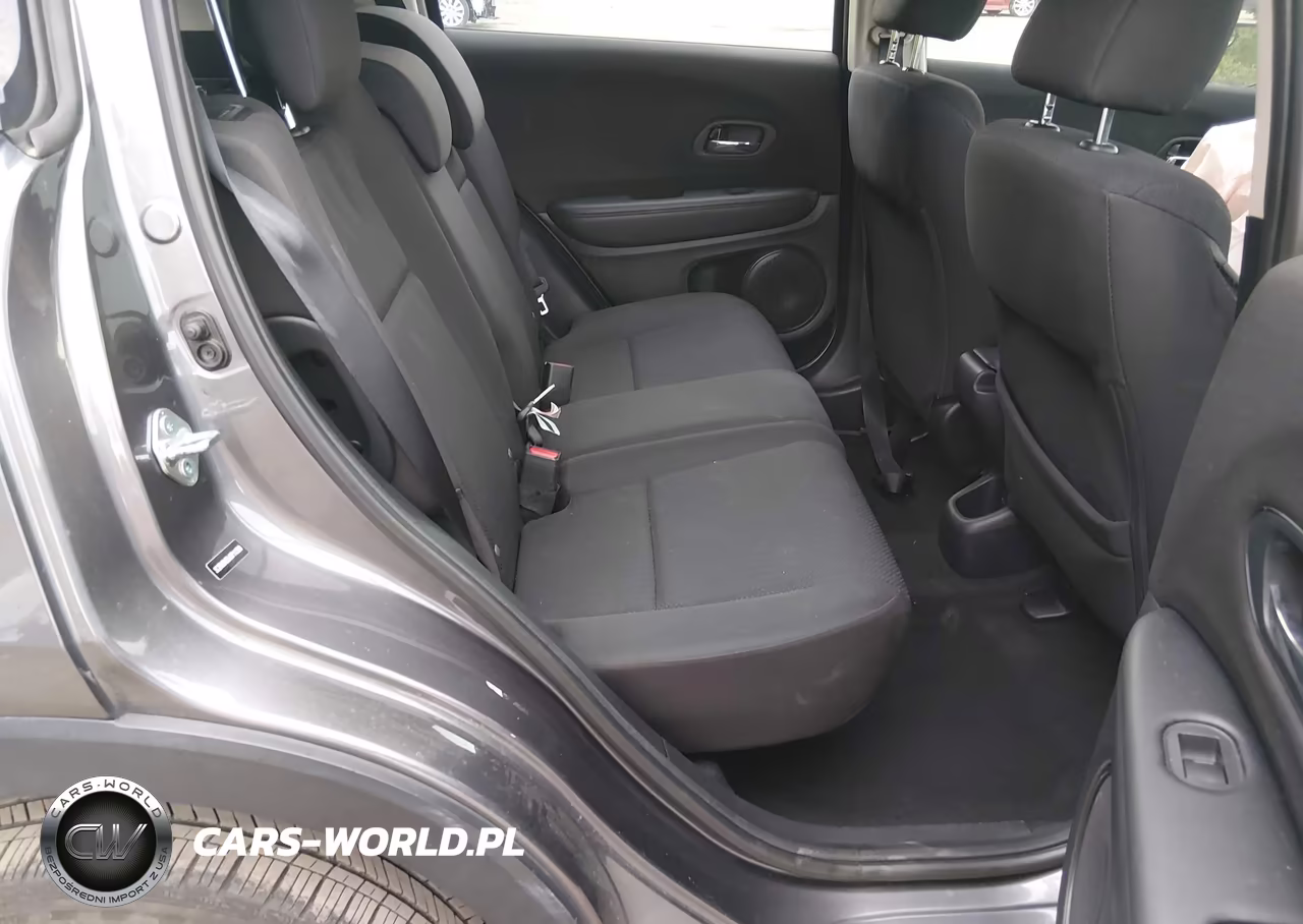 2018 Honda Hr-V Lx VIN:3CZRU5H39JM711390 - 8