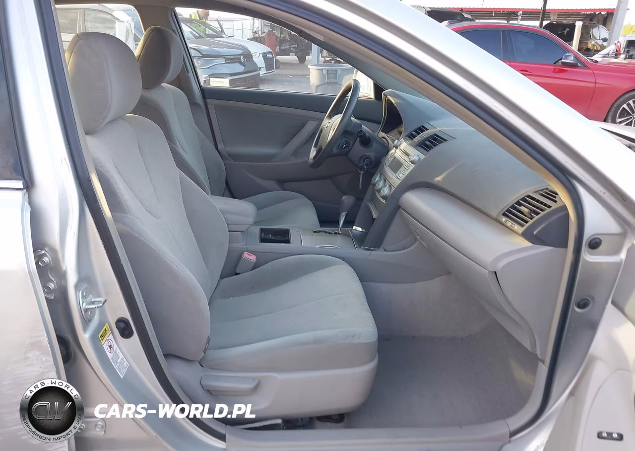 2009 Toyota Camry Le VIN:4T1BE46KX9U369802 - 5