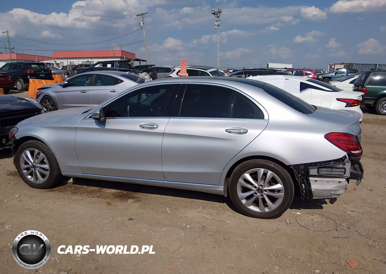 2017 Mercedes-Benz C 300 4Matic VIN:55SWF4KB5HU211561 - 15