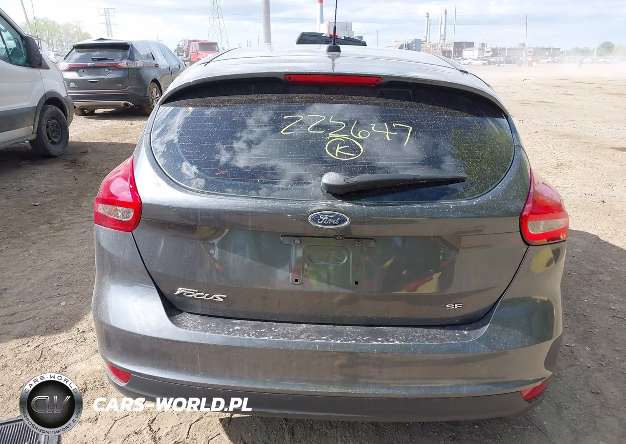 2017 Ford Focus Se VIN:1FADP3K20HL222647 - 16