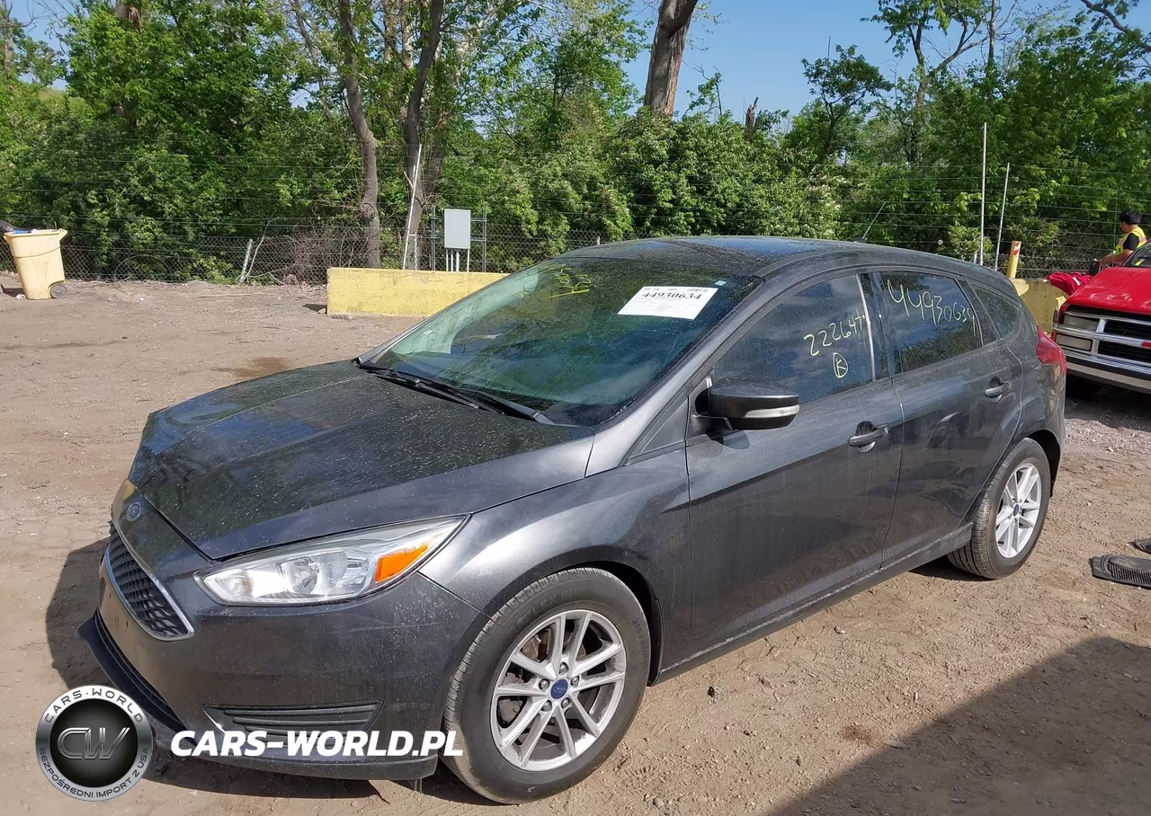 2017 Ford Focus Se VIN:1FADP3K20HL222647 - 2