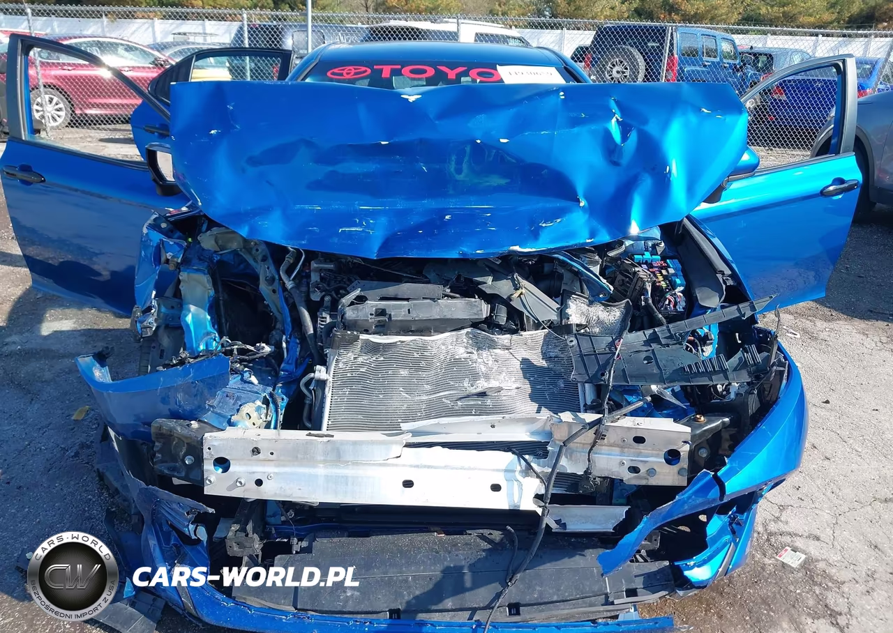 2019 Toyota Camry Le VIN:4T1B11HK6KU285196 - 6