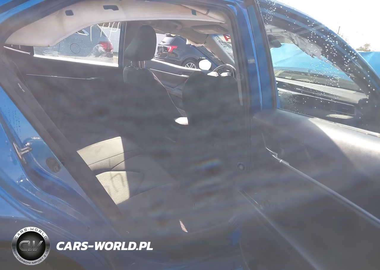 2019 Toyota Camry Le VIN:4T1B11HK6KU285196 - 8