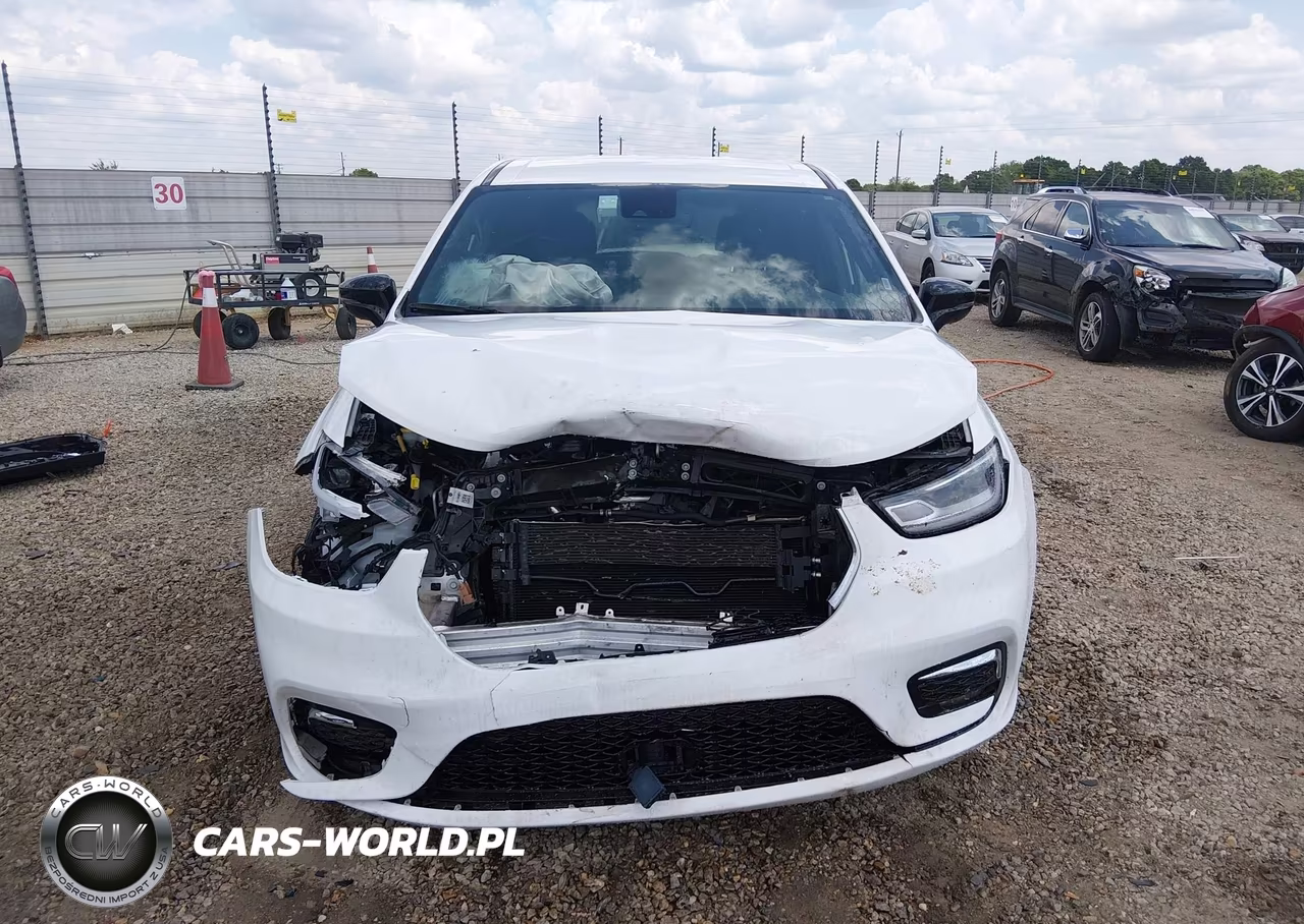 2025 Chrysler Pacifica Select VIN:2C4RC1BG7SR597767 - 13